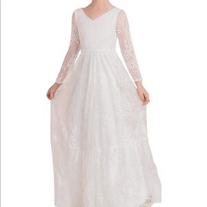 Girls beautiful White Lace Flowey BoHo beach long dress size 8 Easter